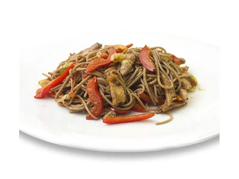 Китайская лапша с курицей