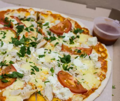 Раздаём бесплатно пиццы Женева, Сиеста или Буэно